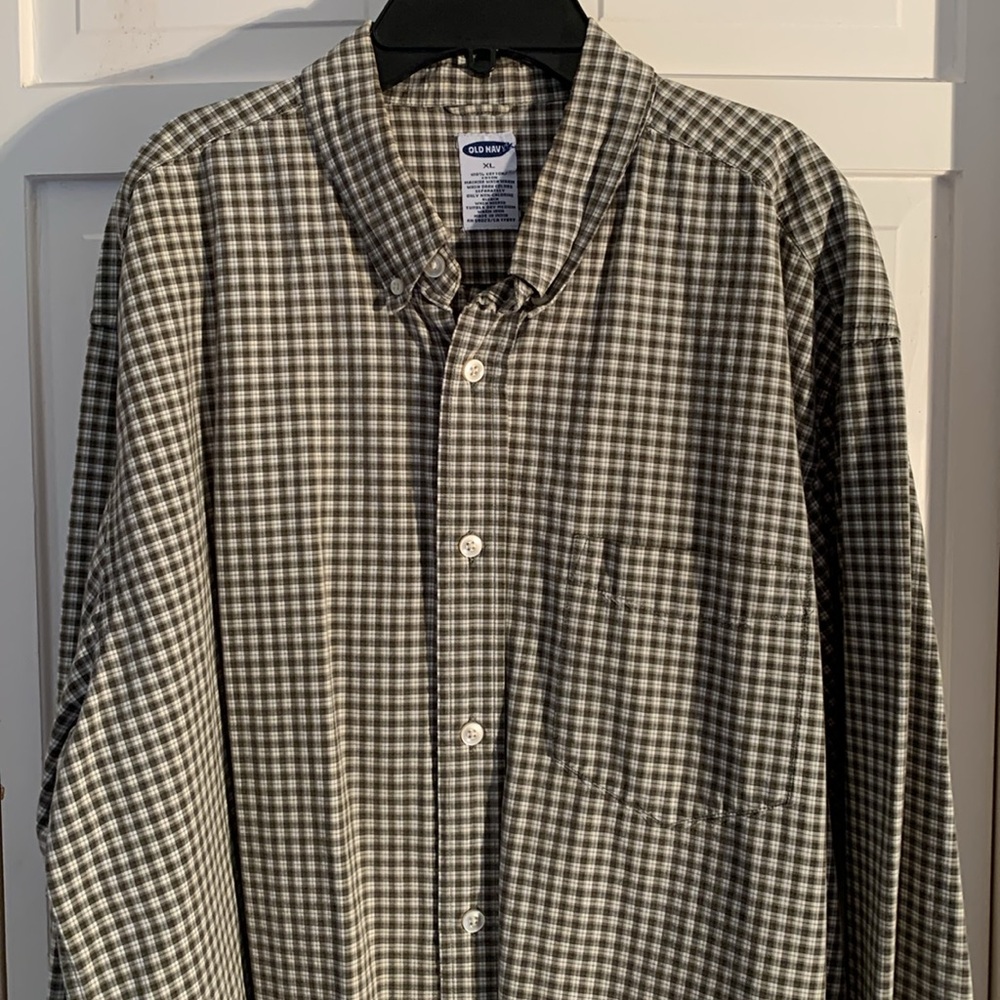 Old Navy XL Green, Tan & White Plaid Button-Up Shirt EUC
